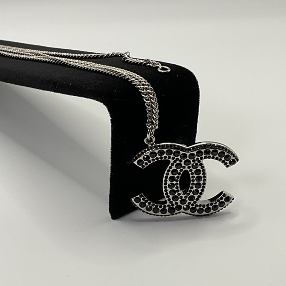 Chanel Silver and Black Rhinestone Pendant Necklace - Picture 7 of 17